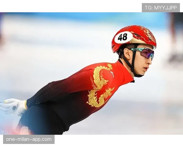 武大靖家里冰箱贴全是金牌，朋友去串门以为进了奖品陈列室