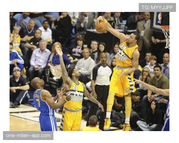 什么是扣篮干扰规则？在NBA比赛中如何判断违例？